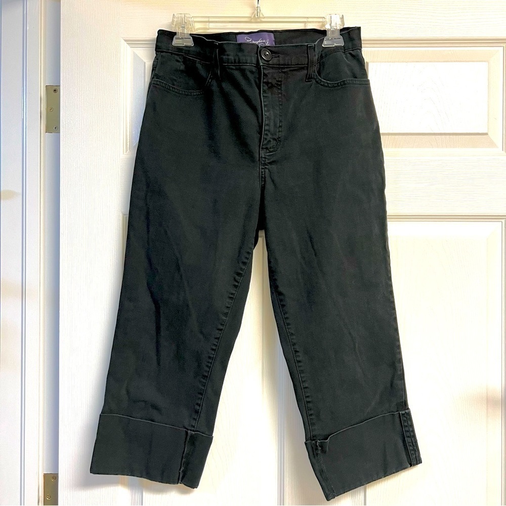 NYDJ Lift Tuck Technology Cropped black Jeans Adorned Cuffed Size 10 women’s